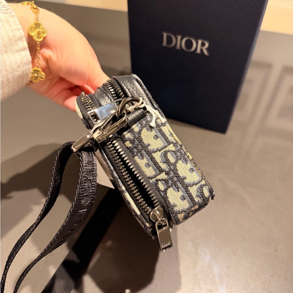 Dior Monogram Crossbody Bag in Oblique Canvas - Picture 8 of 10